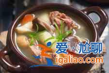 土豆燉雞湯？