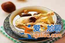 香菇煲雞湯？
