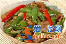 如何做辣椒炒肉？