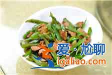 如何做辣椒炒肉？