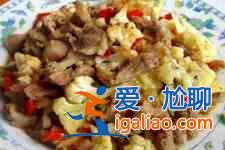菜花炒肉怎么做？