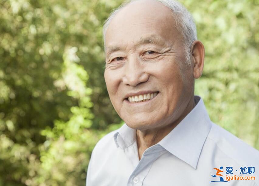 老人住自己房子每月交6300元房租，以房養(yǎng)老就是個騙局[以房養(yǎng)老騙局]？