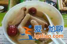 雞爪煲湯？