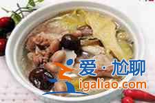 雞爪煲湯？
