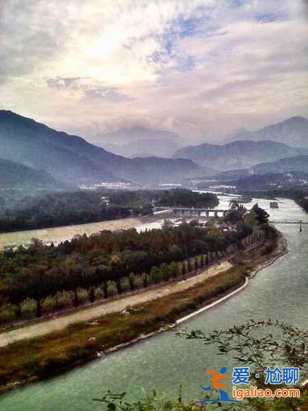 國慶去川西哪里玩，國慶節(jié)去川西好嗎，川西國慶節(jié)景色美嗎？