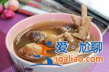 茶樹菇煲雞湯？
