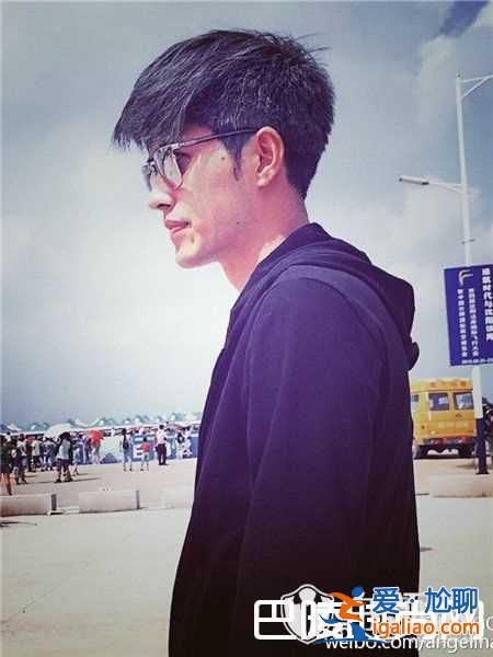 瘋狂天后男主好丑遭觀眾吐槽 扮演者李嘉文資料及微博介紹？