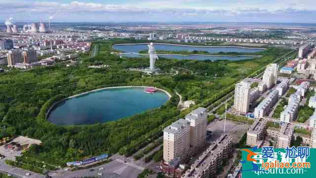 一城古跡半城詩(shī)，如畫(huà)雄關(guān)迎客來(lái)！？