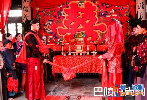 《那年花開月正圓》趙白石吳漪大婚一臉愁容？喜歡誰立現(xiàn)？