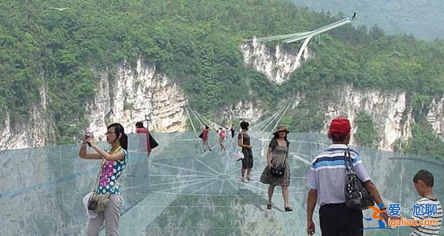世界最長、最高的全透明玻璃橋——張家界玻璃橋?qū)⒂?月向游客開放？