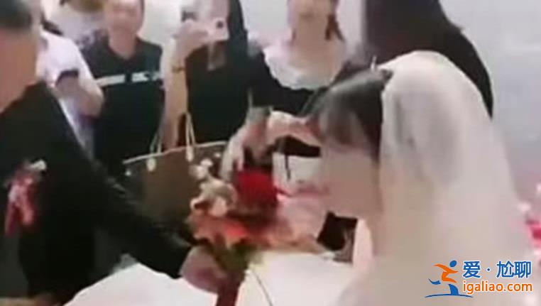 張家界桑植新娘吳梅婚紗照事件完整版，看女主出軌聊天內(nèi)容視頻[新娘吳梅]？