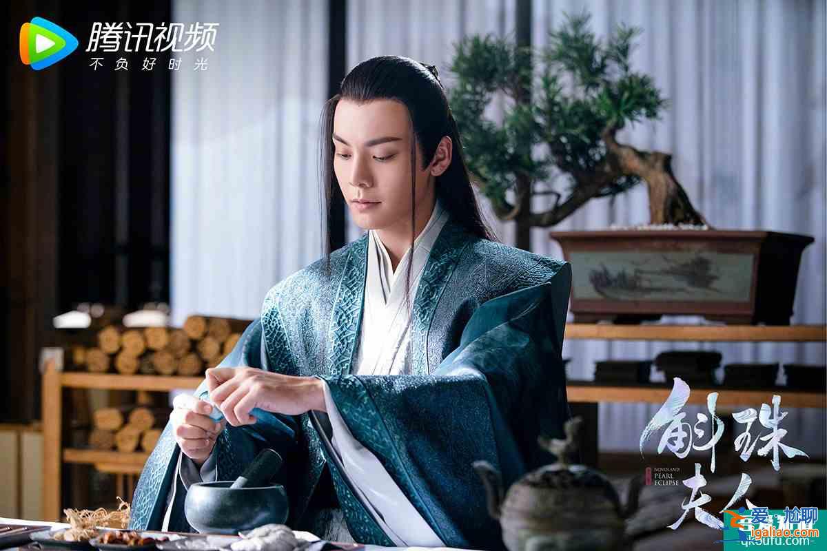 《斛珠夫人》殺青曝劇照 楊冪陳偉霆發(fā)文告別角色？