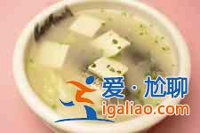 鯽魚豆腐湯的做法？