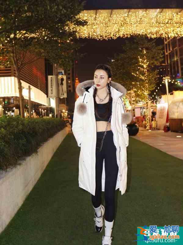 女明星們紅毯利器加拿大國寶羽絨服小剪刀？