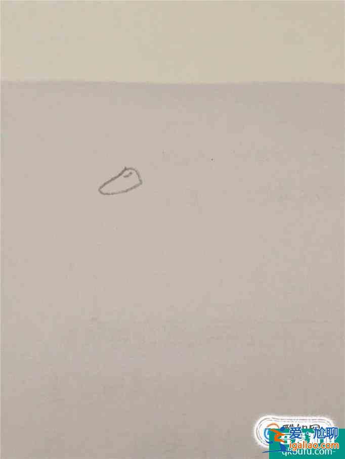 畫白天鵝的簡筆畫？