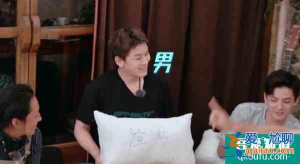 陳翔回應被叫渣男 因失眠每天晚上都喝酒？