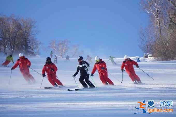 【門票】亞布力滑雪場(chǎng)門票價(jià)格，亞布力滑雪場(chǎng)門票多少錢，亞布力滑雪場(chǎng)開放時(shí)間？