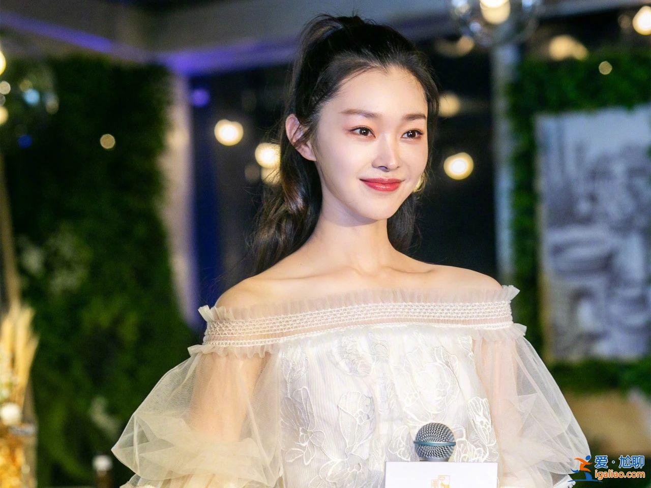 曝知名女星當小三多年，曾深夜主動給金主發(fā)浴袍照片 多細節(jié)被指宋軼