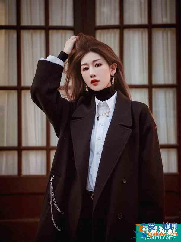 女明星全智賢同款大衣氣場不夠衣服來湊??？