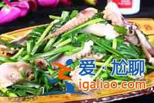 魷魚(yú)炒韭菜？