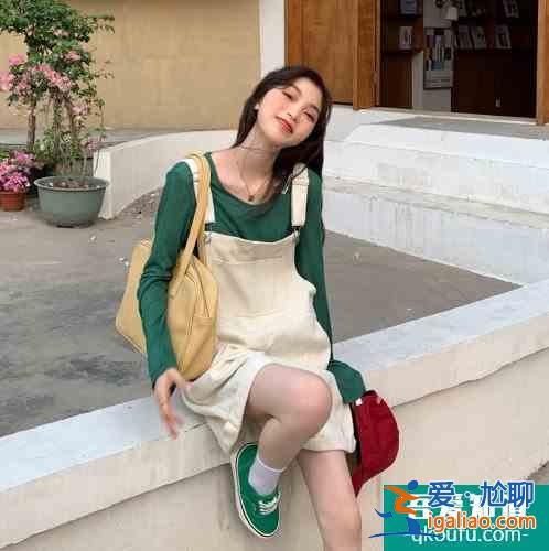 背帶褲適合什么場合穿 背帶褲適合什么身材的人穿？