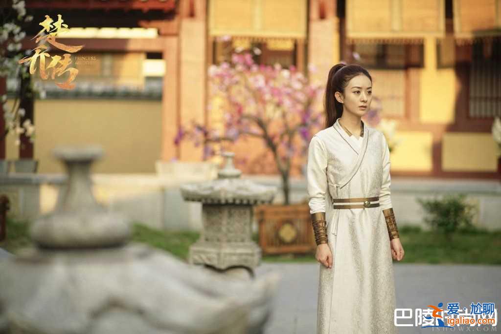 楚喬被宇文玥強(qiáng)吻 為什么不推開他？？