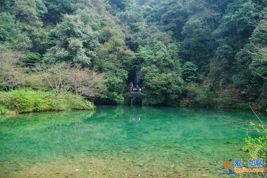 從杭州蕭山機(jī)場(chǎng)怎么去市區(qū)，杭州蕭山機(jī)場(chǎng)到市區(qū)有公交和地鐵嗎，杭州蕭山機(jī)場(chǎng)到市區(qū)的交通指南？