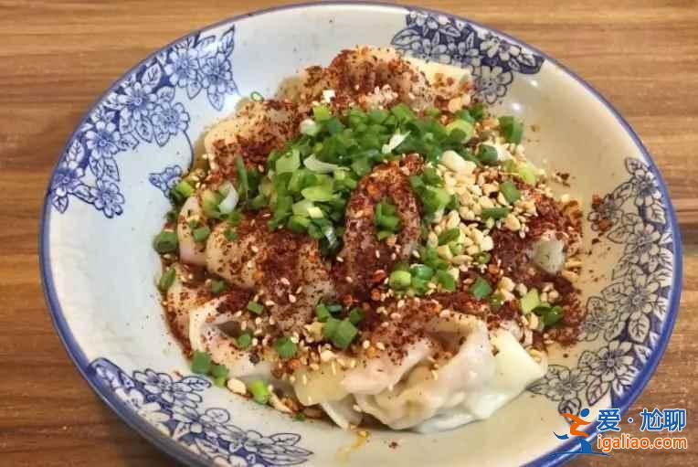 在成都，30元就能吃飽的蒼蠅館子？