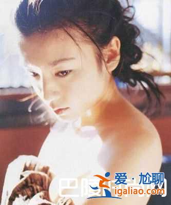 明星讓女兒喝馬桶水 林熙蕾泳裝事件早期獻(xiàn)身照遭扒? 明星讓女兒喝馬桶水 林熙蕾泳裝事件早期獻(xiàn)身照遭扒?