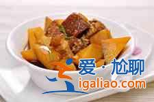 土豆燉肉的做法？