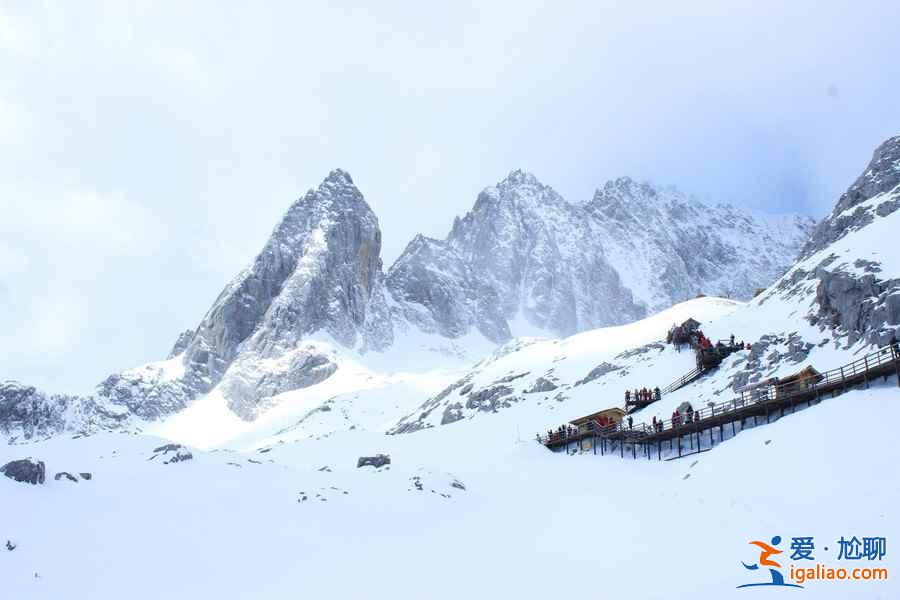 麗江古鎮(zhèn)怎么到玉龍雪山，麗江到玉龍雪山怎么走？