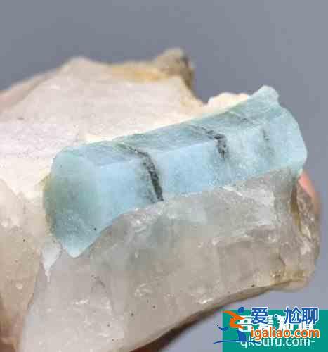 堇青石的作用 藍(lán)色的天然石頭有哪些？