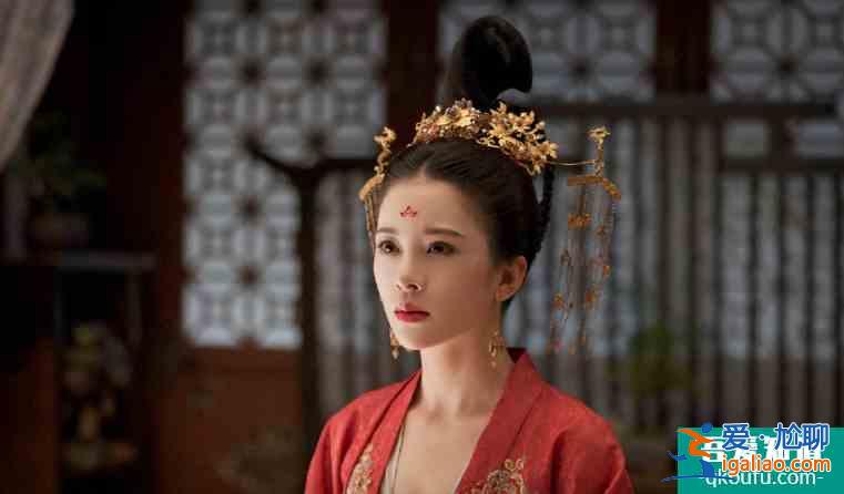 成毅《長安諾》接檔《琉璃》利弊明顯，這波紅利好吃也“燙嘴”？