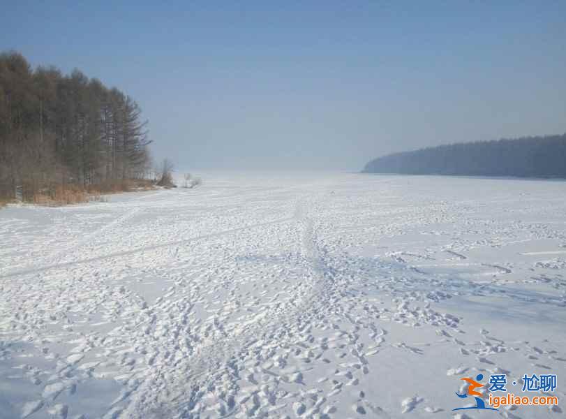 二龍山滑雪場(chǎng)跟其他滑雪場(chǎng)有什么不同，二龍山滑雪場(chǎng)與其他滑雪場(chǎng)相比有什么優(yōu)勢(shì)，二龍山滑雪場(chǎng)有什么特點(diǎn)？