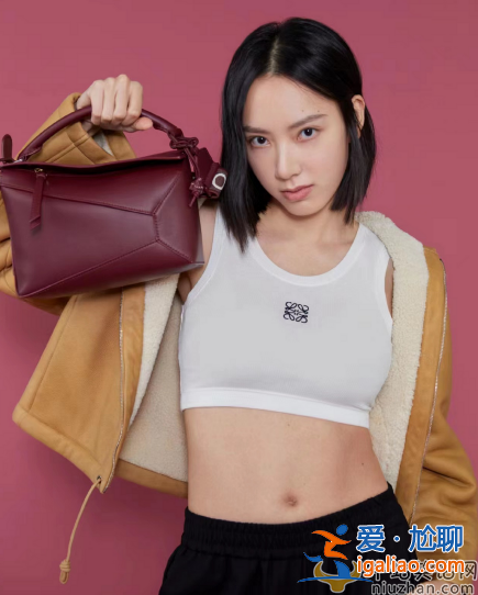 曝二字男演員戀愛多次劈腿 有半夜約女生的習(xí)慣 多個指向內(nèi)涵是鹿晗