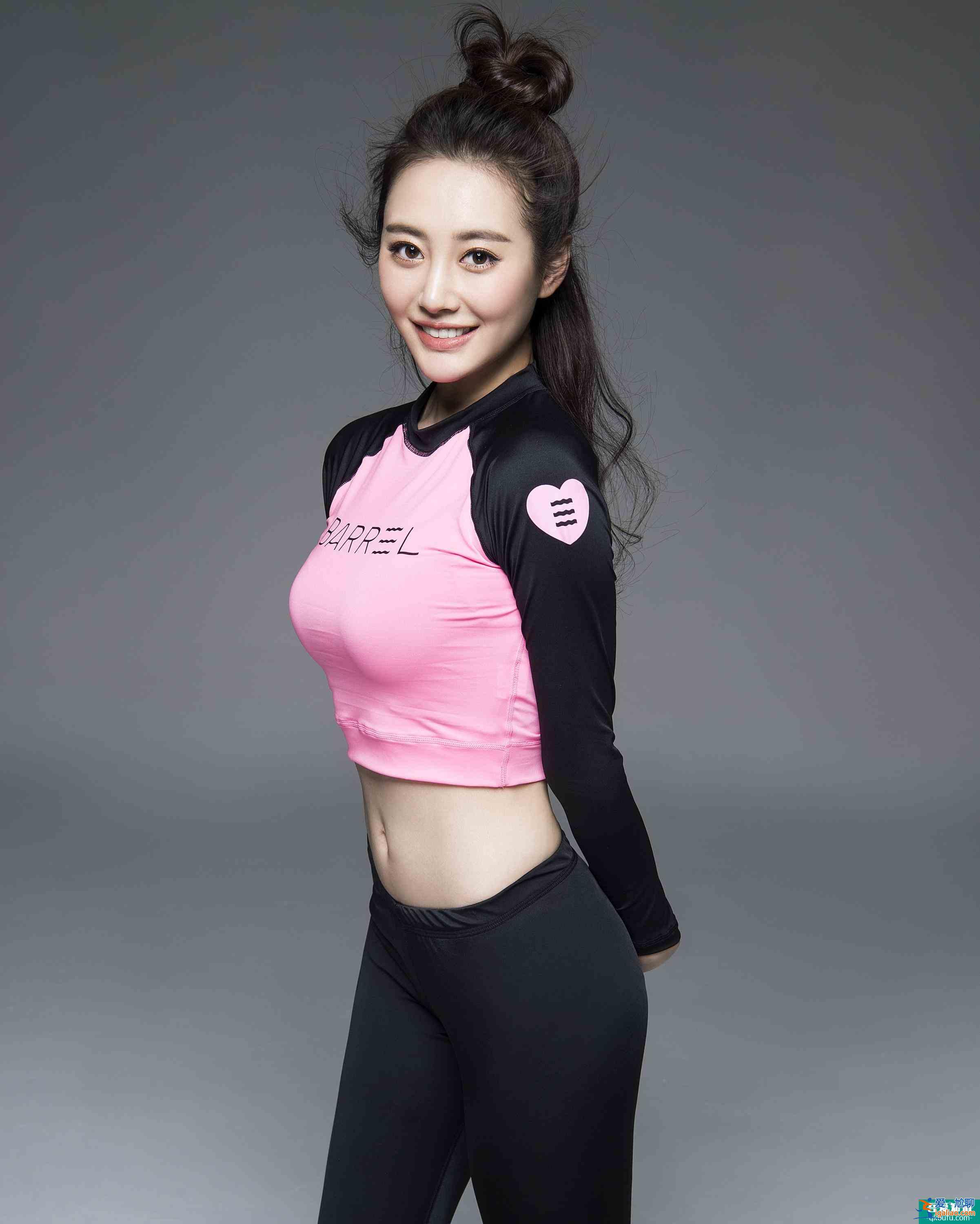 《他其實(shí)沒有那么愛你》：藏在漂亮女主和頻出金句背后的真相？