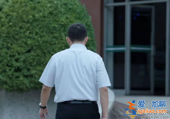 黃磊縣委大院演技惹爭議 評(píng)論兩極分化太嚴(yán)重 網(wǎng)友直言綜藝參加多了