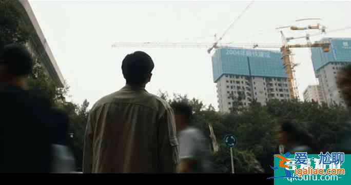 《在劫難逃》結(jié)局，評(píng)分暴跌，喬欣發(fā)長(zhǎng)文疑不滿：大尺度鏡頭被刪？