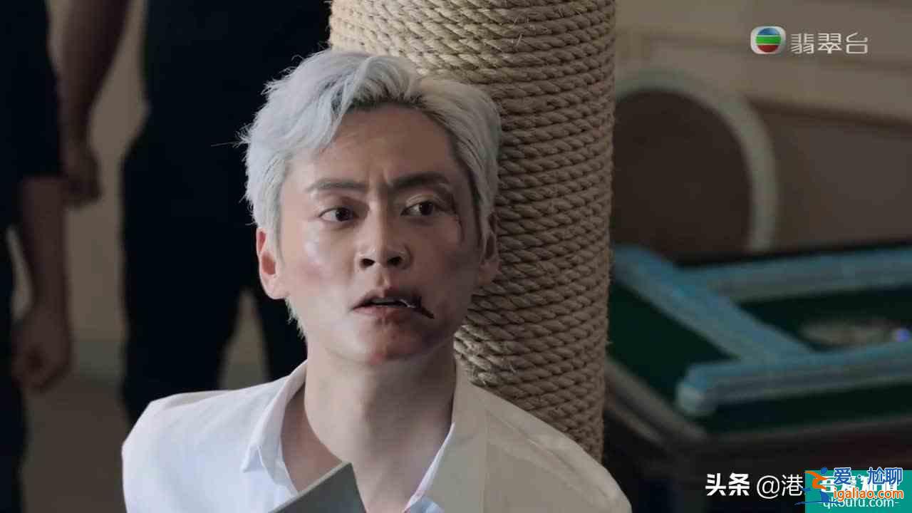 《反黑路人甲》：張細(xì)倫用把假槍嚇退喪鐘？
