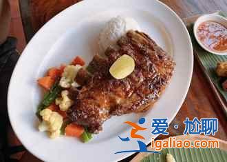 巴厘島當(dāng)?shù)靥厣耸鞘裁?，巴厘島美食推薦？