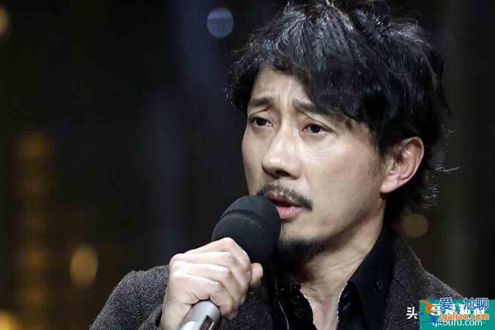 《絕密者》慘遭撤檔，是鄭爽演技爛，還是因?yàn)楸环鈿⒌内w立新？？