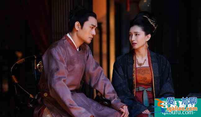 《以家人之名》戰(zhàn)報(bào)出爐：熱搜超250個(gè)，力壓《三十》《安家》？