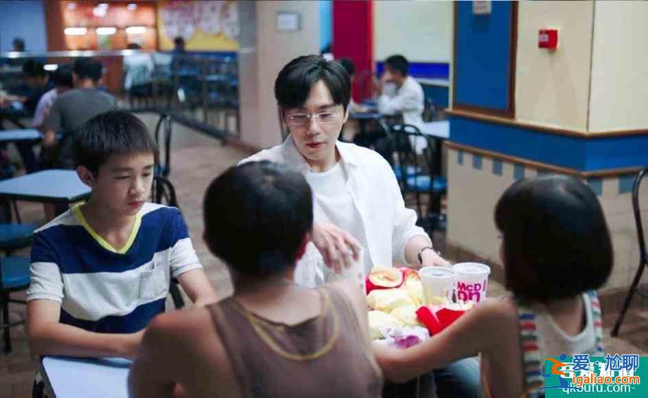 《以家人之名》戰(zhàn)報(bào)出爐：熱搜超250個(gè)，力壓《三十》《安家》？
