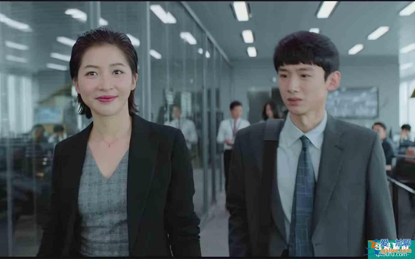 《平凡的榮耀》：小白逆襲，靠努力就夠了嗎？讓孫奕秋告訴你？