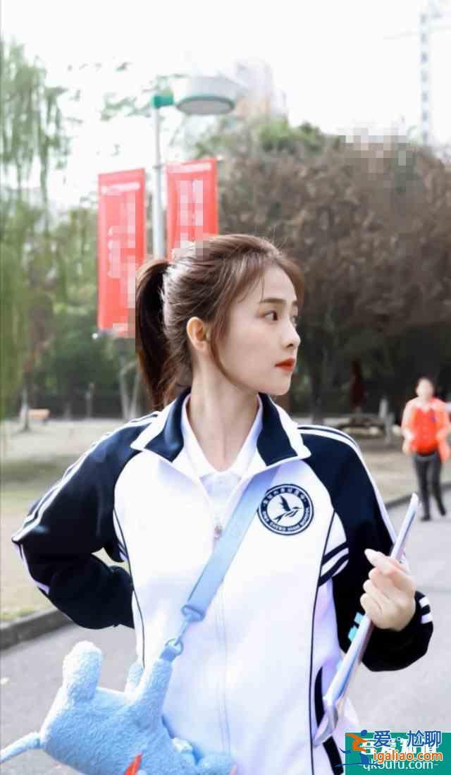 《半是蜜糖半是傷》預(yù)告揭幕，你們都在看羅云熙，而我卻在看白鹿？