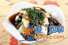松花蛋豆腐？