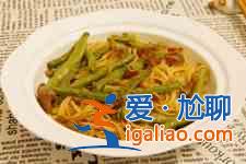 豆角燜面的做法？