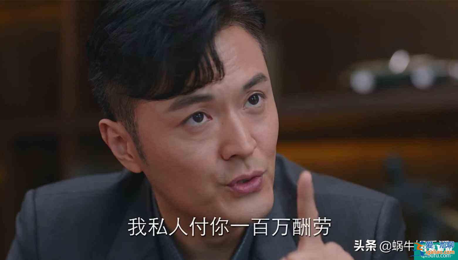 《親愛的自己》開播：劉詩詩朱一龍吻戲高甜，劇情和造型遭吐槽？