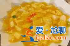 蟹黃豆腐的做法？