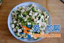 小蔥拌豆腐的做法？